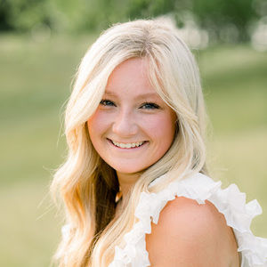 Meet your Posher, Chloe